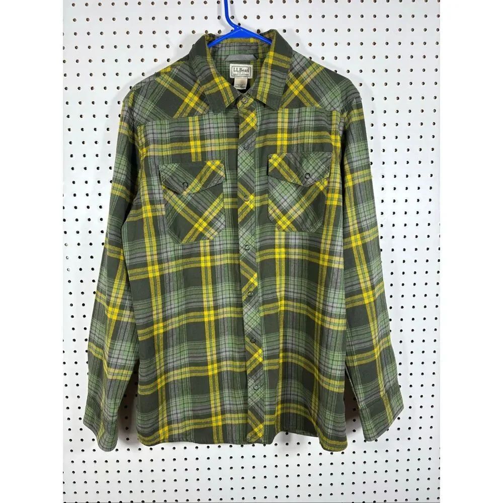 L.L Bean mid weight button down flannel shirt size L